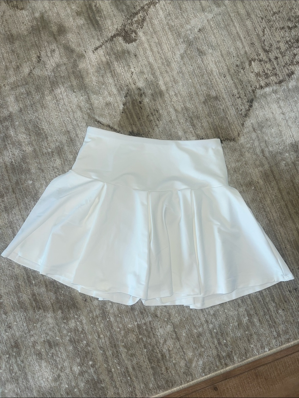 Old Navy White Women's Skort with Flared Hem